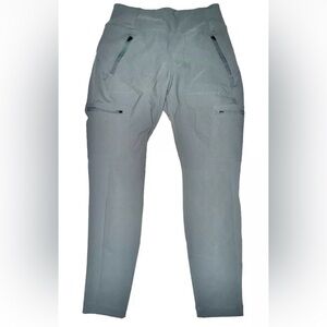 Gray Athleta: Waist measures 28". Inseam measures 26"
